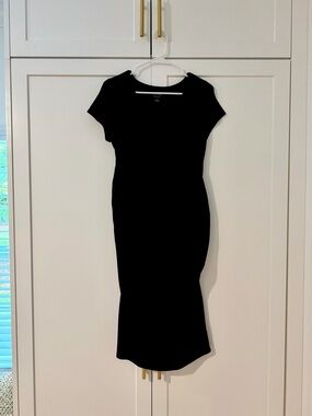 Isabel Maternity by Ingrid & Isabel Black Maternity Midi Dress